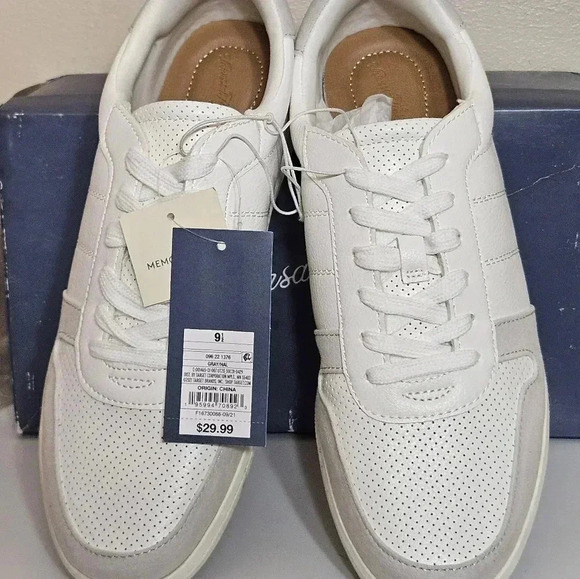 Universal Thread Hal Sneakers white n light gray lady's sizes - Picture 9 of 11